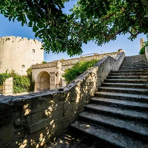 https://torre-del-parco-1419-dimora-storica.lecce-hotels.com